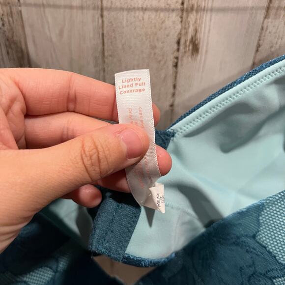 Cacique Blue Lace Floral Lightly Lined Full Coverage Bra Womens Size 44D - Picture 3 of 7